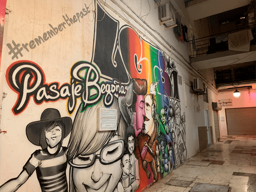 Graffiti en el Pasaje Begoña, Torremolinos. (2)